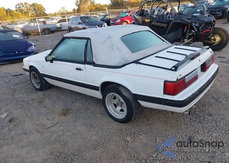 1993 Ford Mustang Lx z USA, uszkodzony, nr VIN 1FACP44M6PF193412